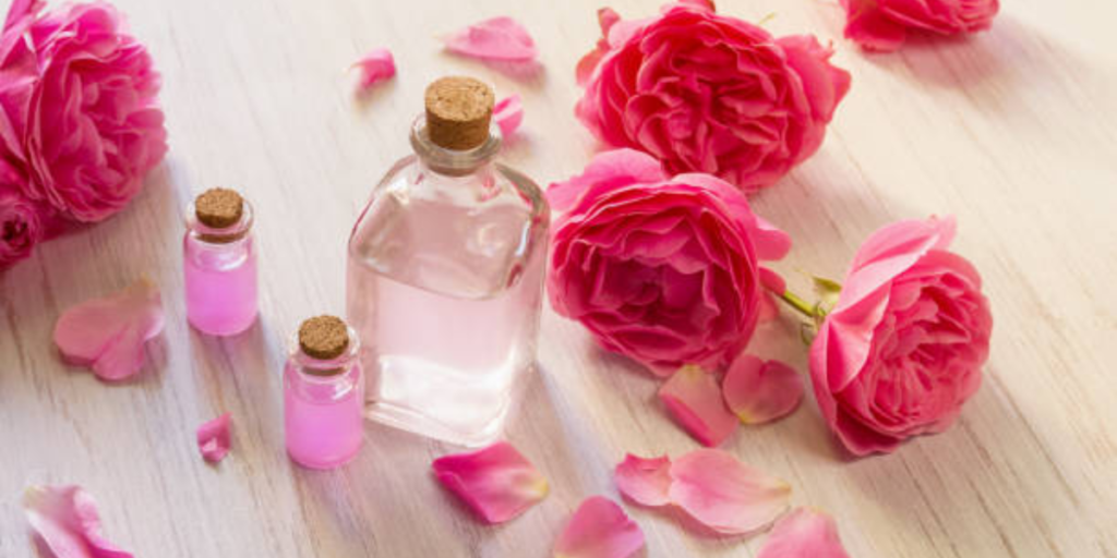 Rose Water For Face: Benefits, Uses & The Best Natural Toner Spray